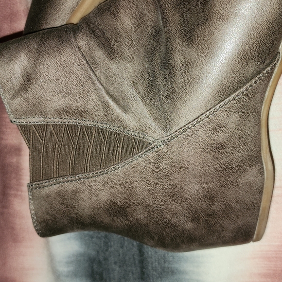 Booties - Picture 2 of 8